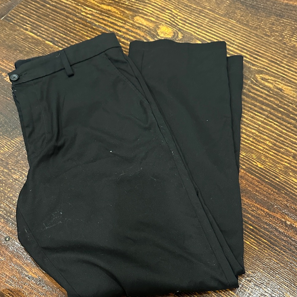 Amazon Essentials Men's Classic Black Dress Pants